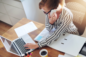 Getting leads using live chat.